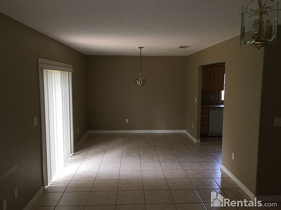 5th image of 1 Bunker Knolls Ln