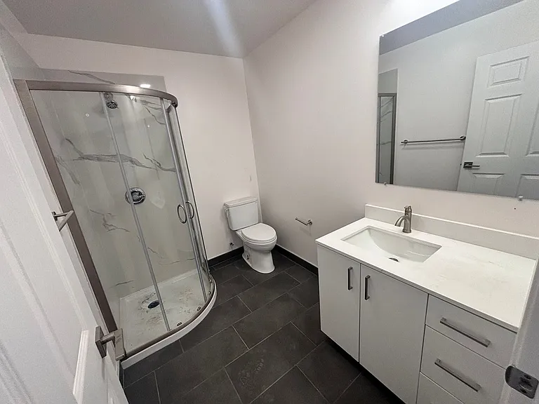 630 Harbour Way — Photo 12