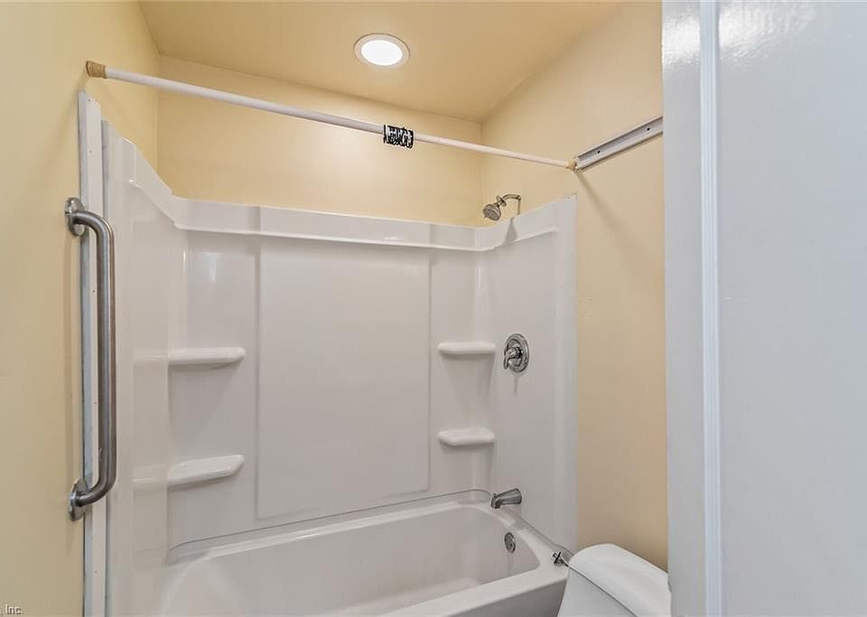 2nd image of 4102 Race St #A