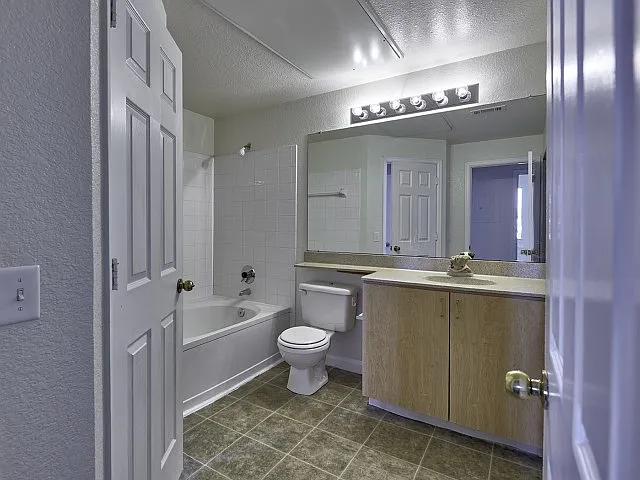 Classic Style Bathroom