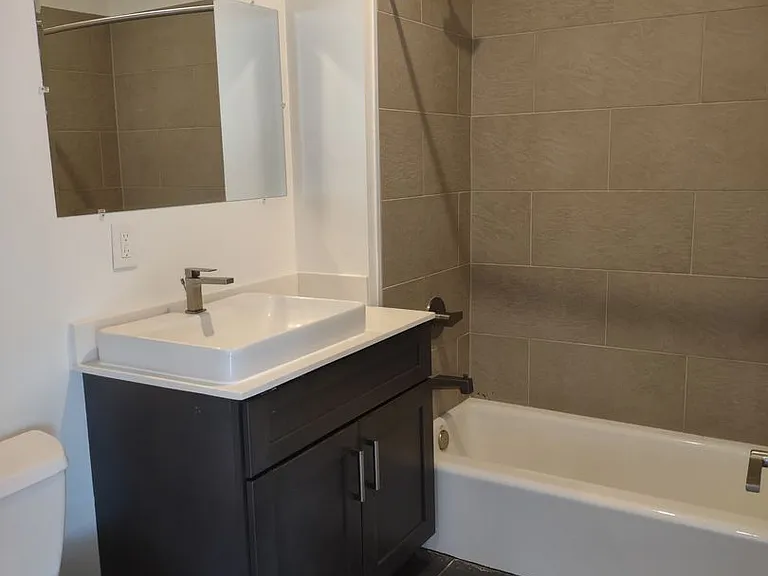 Old Trail Heights Apartments — Photo 6
