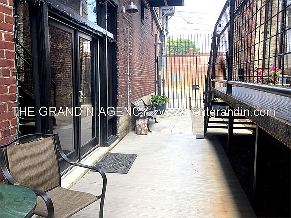 3rd image of 302 5th St SW Ste C