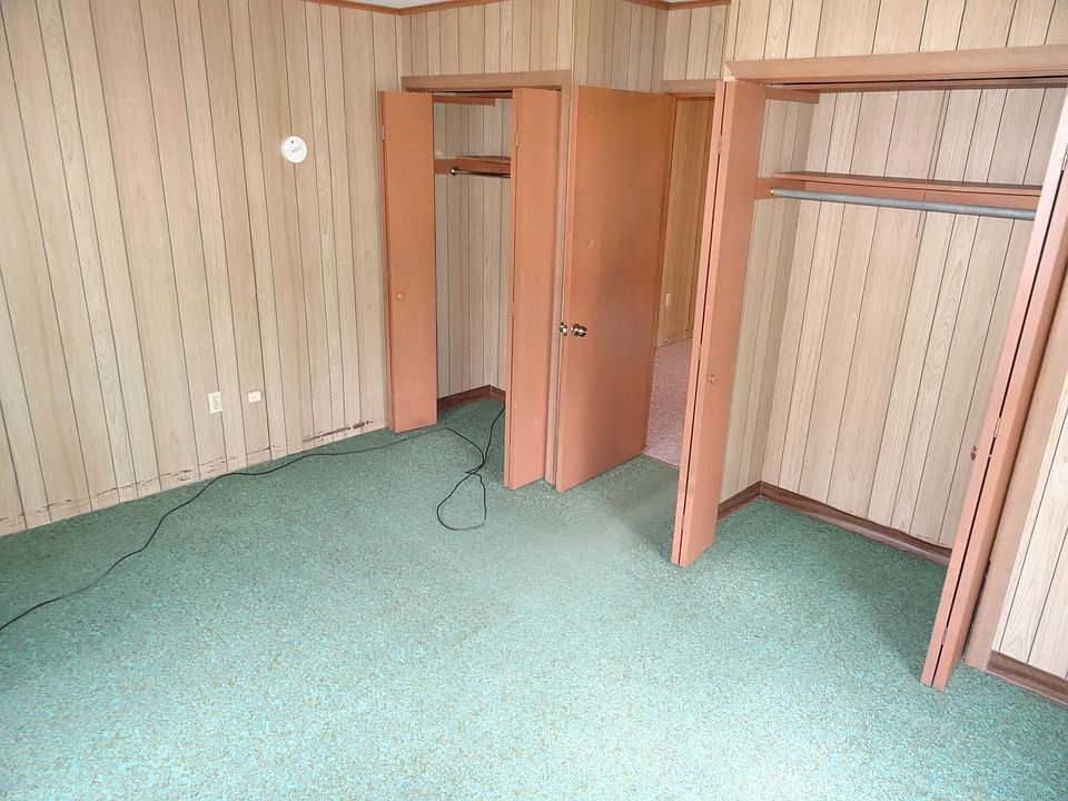 2nd image of 276 Center St APT 7