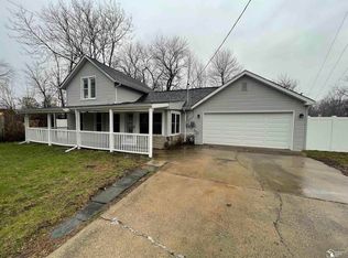 12751 Jones St, Carleton, MI 48117