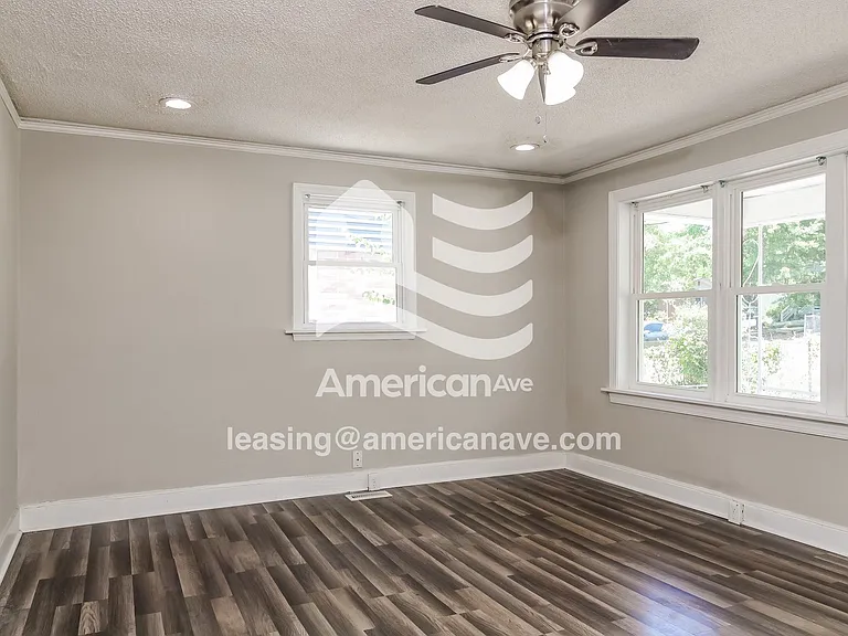 92536_003_living_room_2.jpg