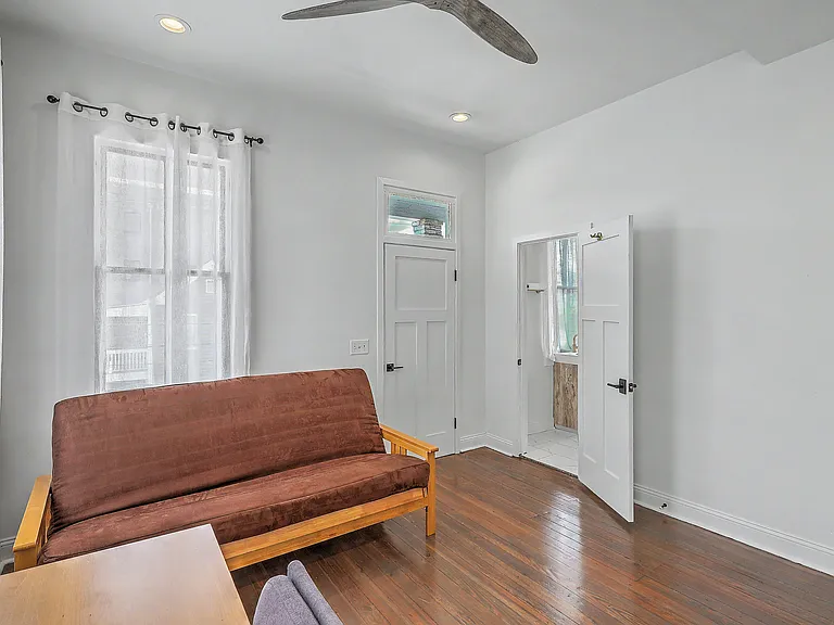 272 Coming St #C — Photo 22
