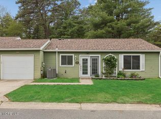 690A Friar Court, Manchester, NJ 08759