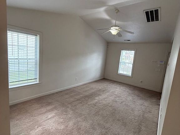 3rd image of 500 Springwood Dr