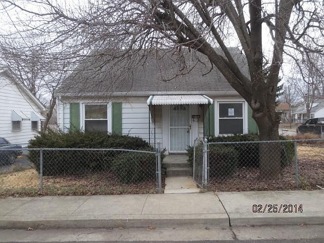 1st image of 203 Wilton 1/2 Ave