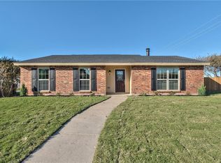 5028 Watkins Cir, The Colony, TX 75056