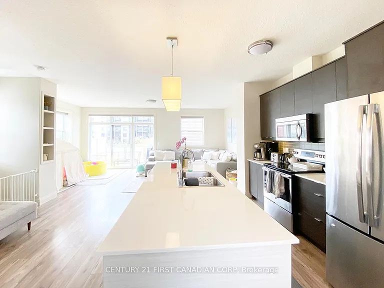 1040 Coronation Dr #71 — Photo 12