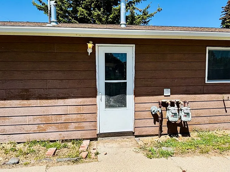 1009 Cannon St — Photo 11