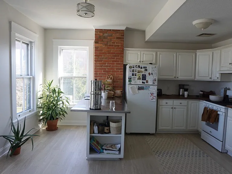 1817 W 44th St #3 — Photo 2
