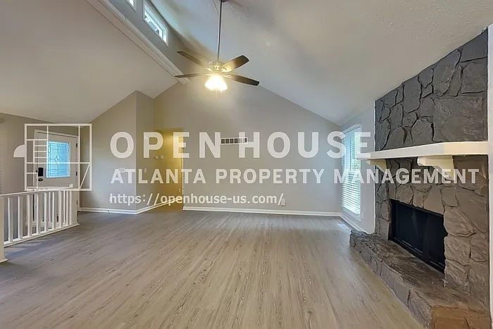 3 bed, 2.0 bath, 2368 sqft, $2,350 — Photo 4