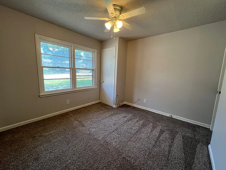 213 Wanda Way #1 — Photo 28