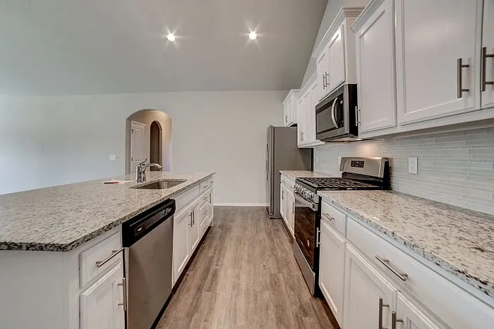 2420 W Imperial Ct — Photo 15