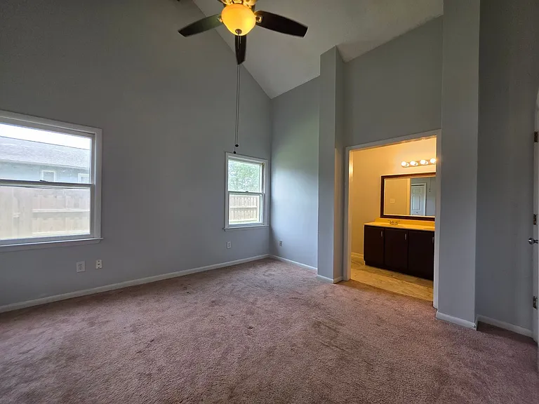 127 Broadleaf Dr — Photo 16