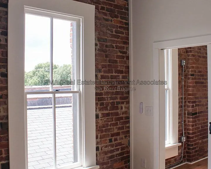 4 Zebulon St #2F — Photo 15