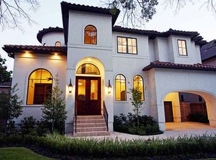 4715 Holt St, Bellaire, TX 77401