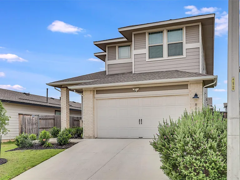 8608 McKamy Dr — Photo 3