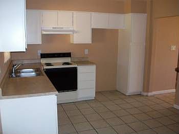 3rd image of 5569 W La Reata Ave