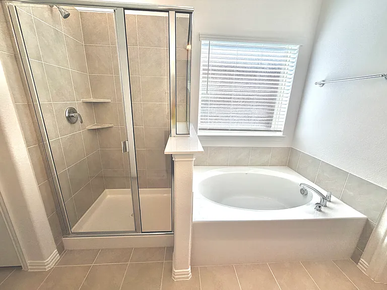 1609 Gulin St — Photo 15