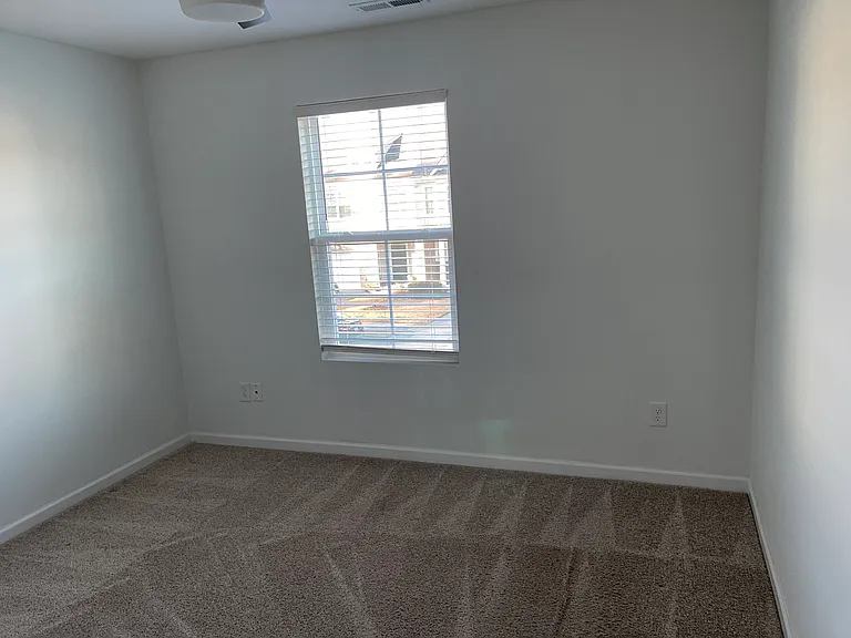 1403 Southpoint Trl — Photo 7