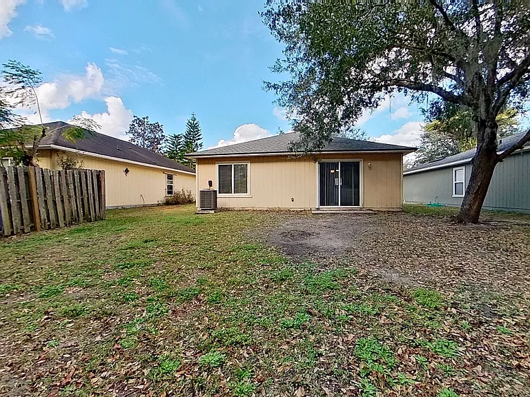 796 Wynfield Cir — Photo 19