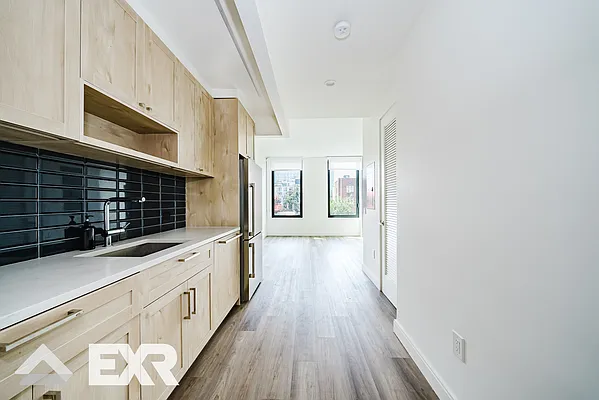 Rented by EXR | media 16