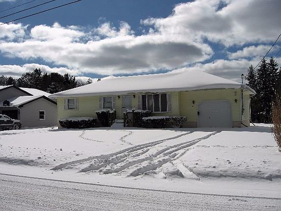 3rd image of 26 Sanford Dr