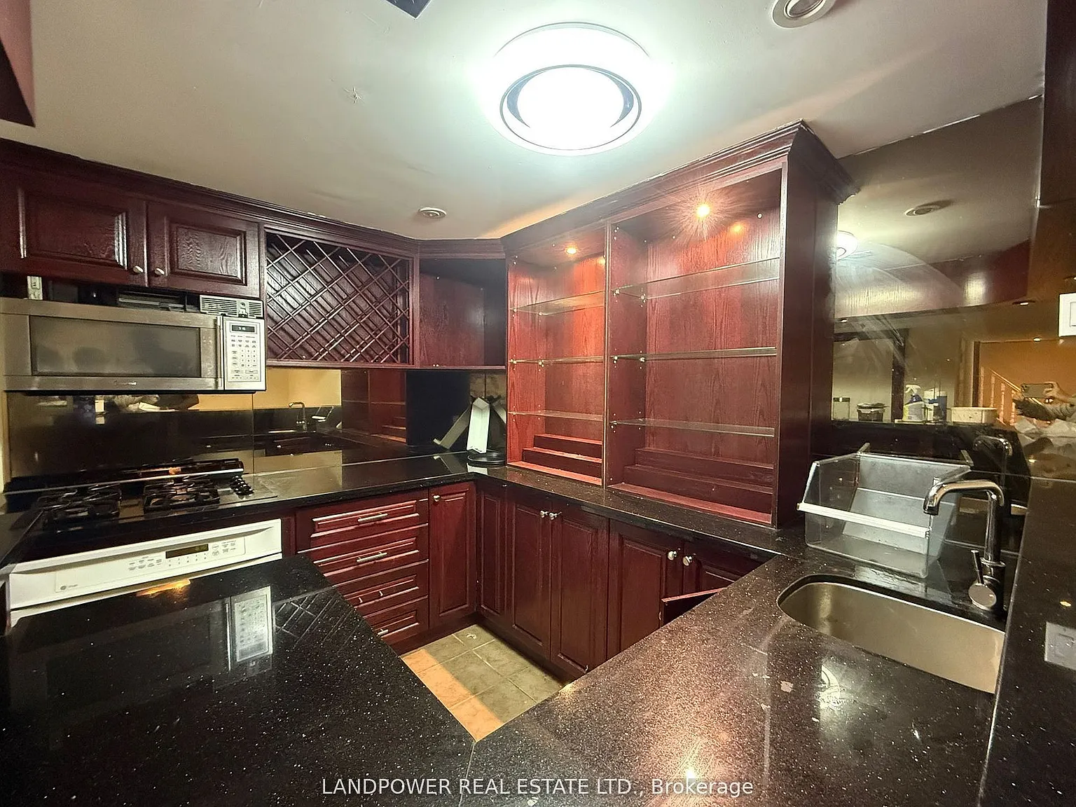 3 bed, $2,350 — Photo 2