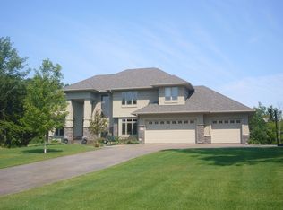 19120 Eagleview Ln, Prior Lake, MN 55372