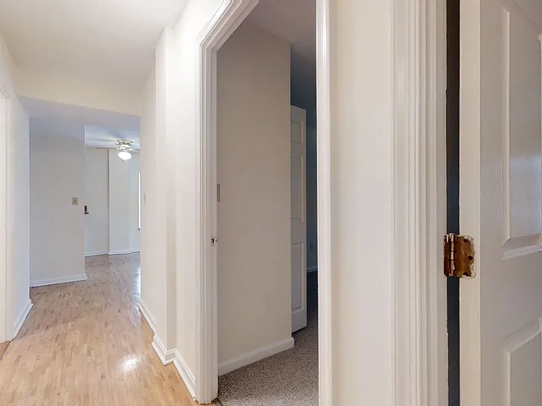 325 Franklin St #408 — Photo 6
