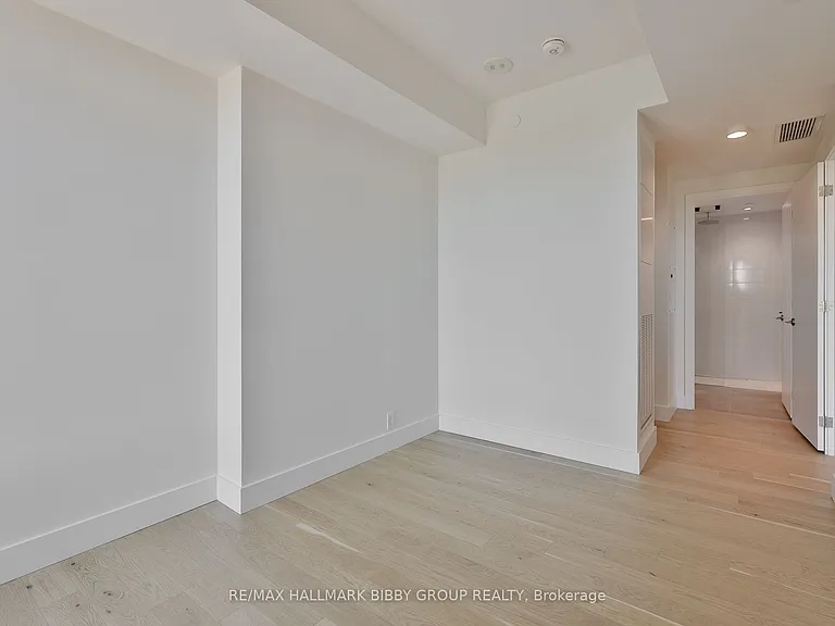 1414 Bayview Ave #605 — Photo 25