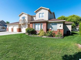 275 Brookwood Loop, Richland, WA 99352