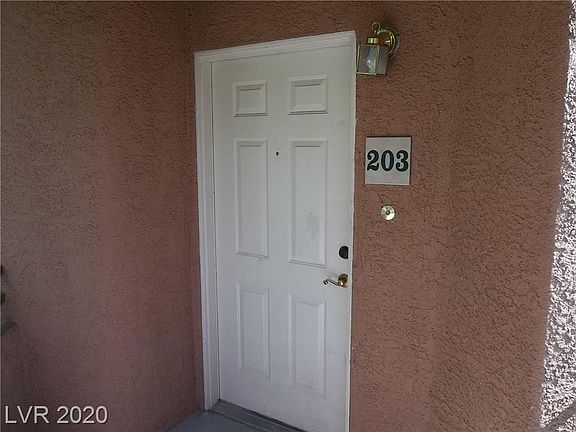 2nd image of 1509 Blackcombe St Unit 203