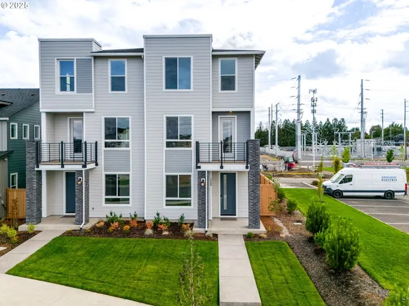 3680 SE 86th Ave, Hillsboro, OR 97123