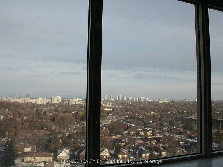 2466 Eglinton Ave E #LPH8 — Photo 16