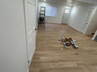 904 Ridge Dr, Belton, MO 64012