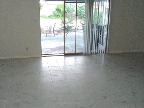 4th image of 6824 Emerson Dr