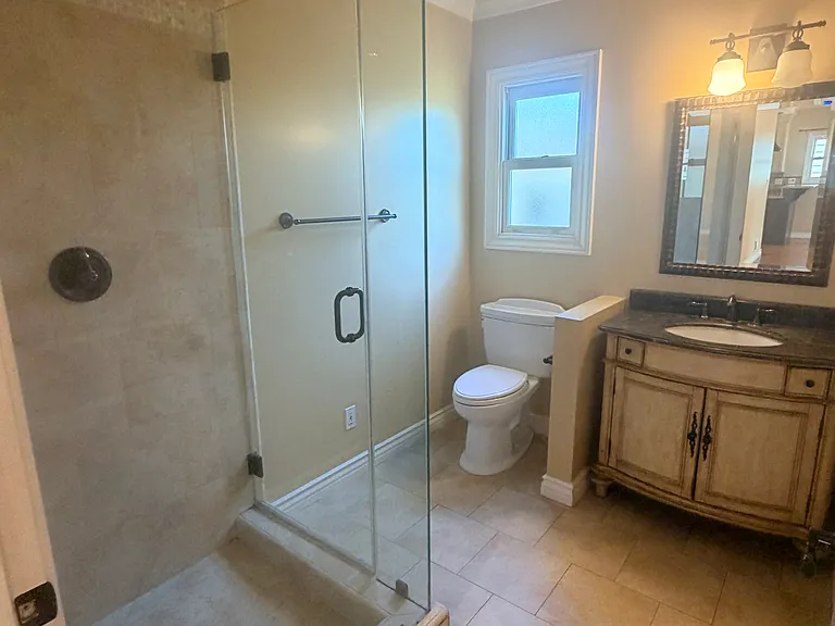 1205 Geneva St — Photo 11