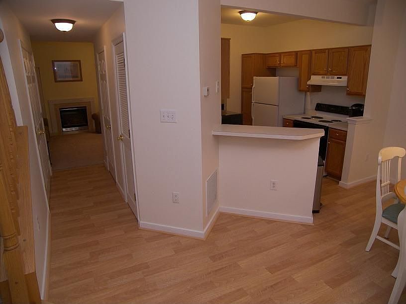Front Foyer facing hallway and kitchen