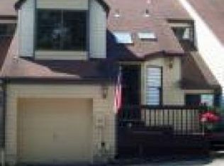 304 Betty Ln #O304, Mine Hill, NJ 07803