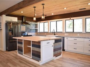 355 Holly Gln, Murchison, TX 75778