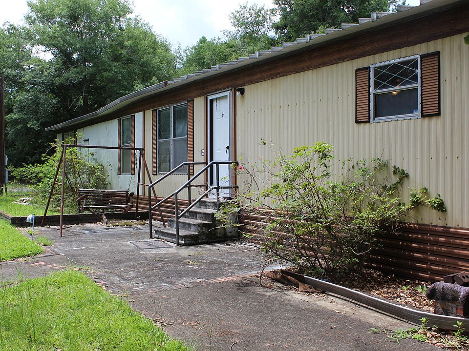 2nd image of 137 E Virginia Ln