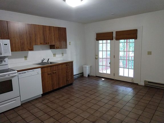 2nd image of 16 Fairlawn Ave #1