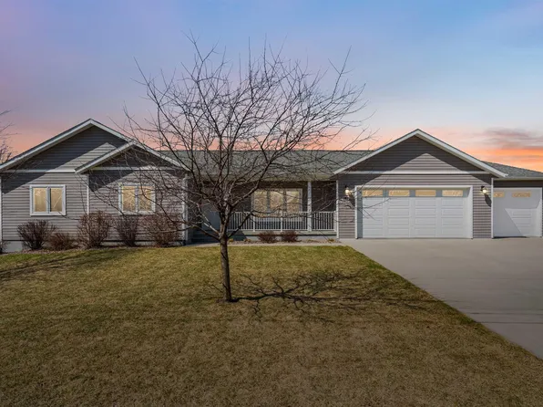 1813 Division St, Decorah, IA 52101