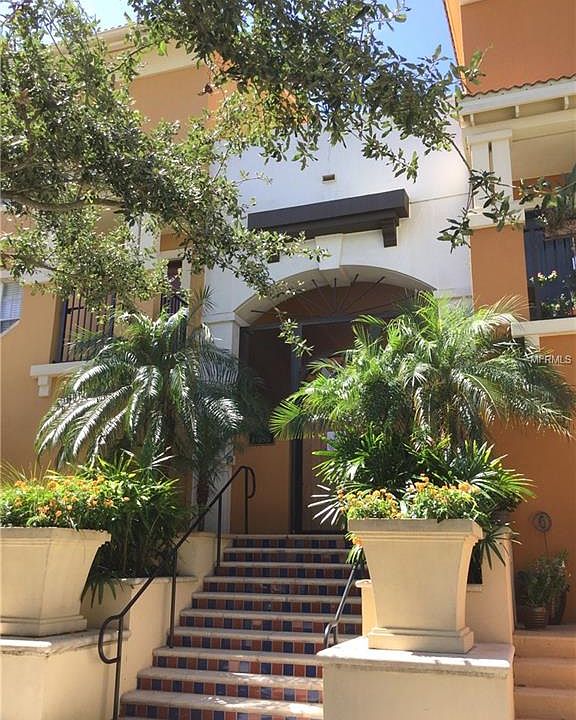 1st image of 100 4th Ave S APT 413
