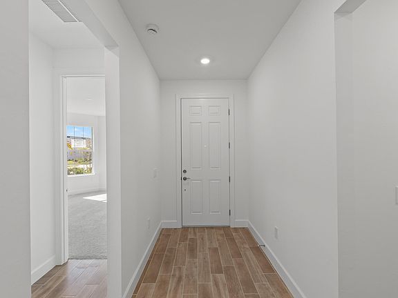 3rd image of 12584 Quartz Drive