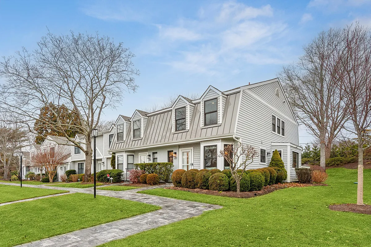 Building Photo - 50 Hubbard Ln #117